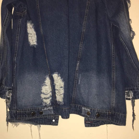 Artsy Distressed jean jacket - Picture 5 of 5